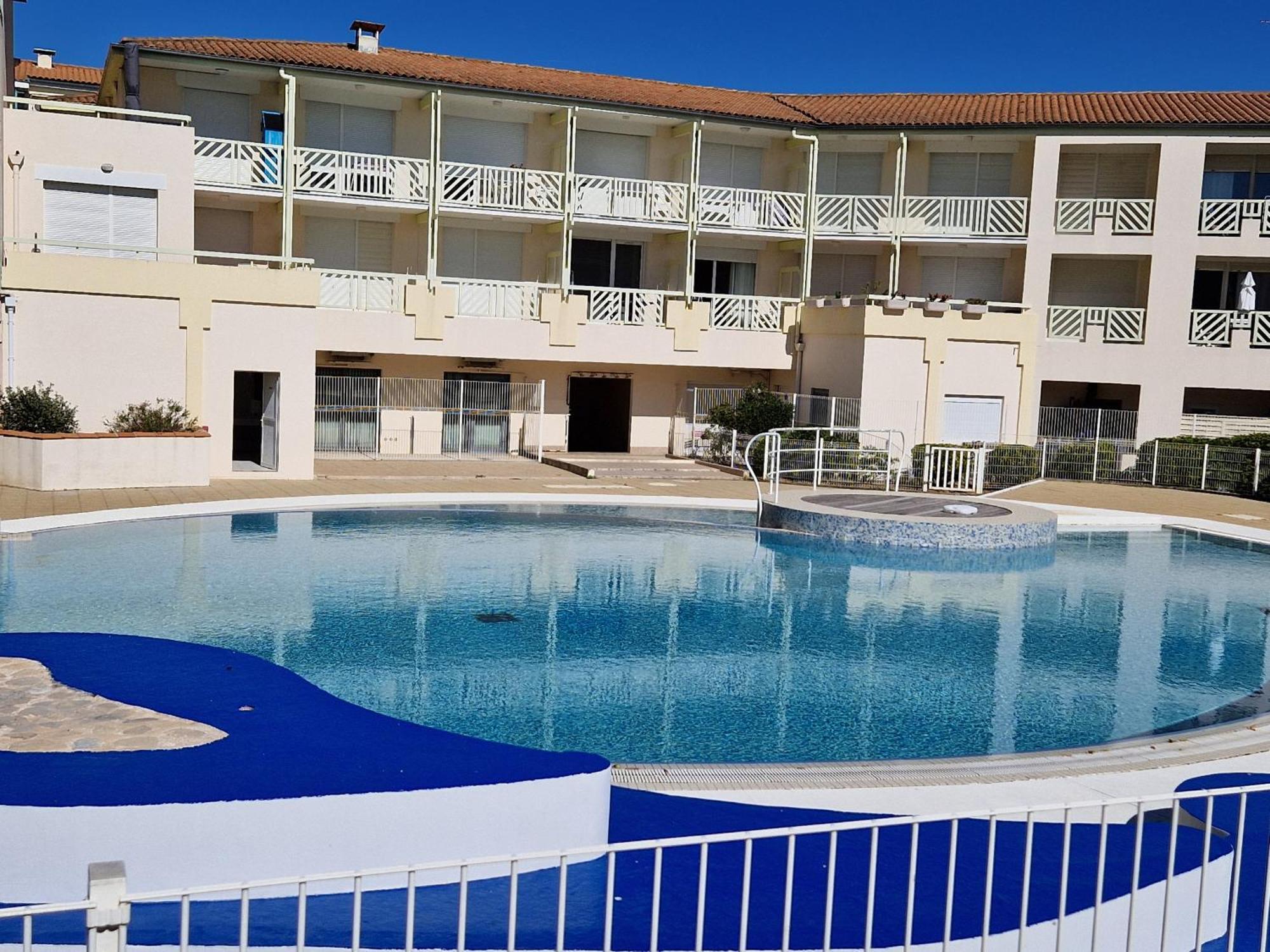 Appartement Avec Piscine, Tennis & Balcon, Centre-Ville Chatelaillon-Plage, 6 Pers, 2 Ch - Fr-1-706-17 Экстерьер фото